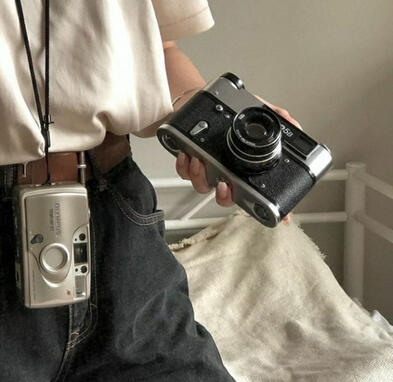 *camera*